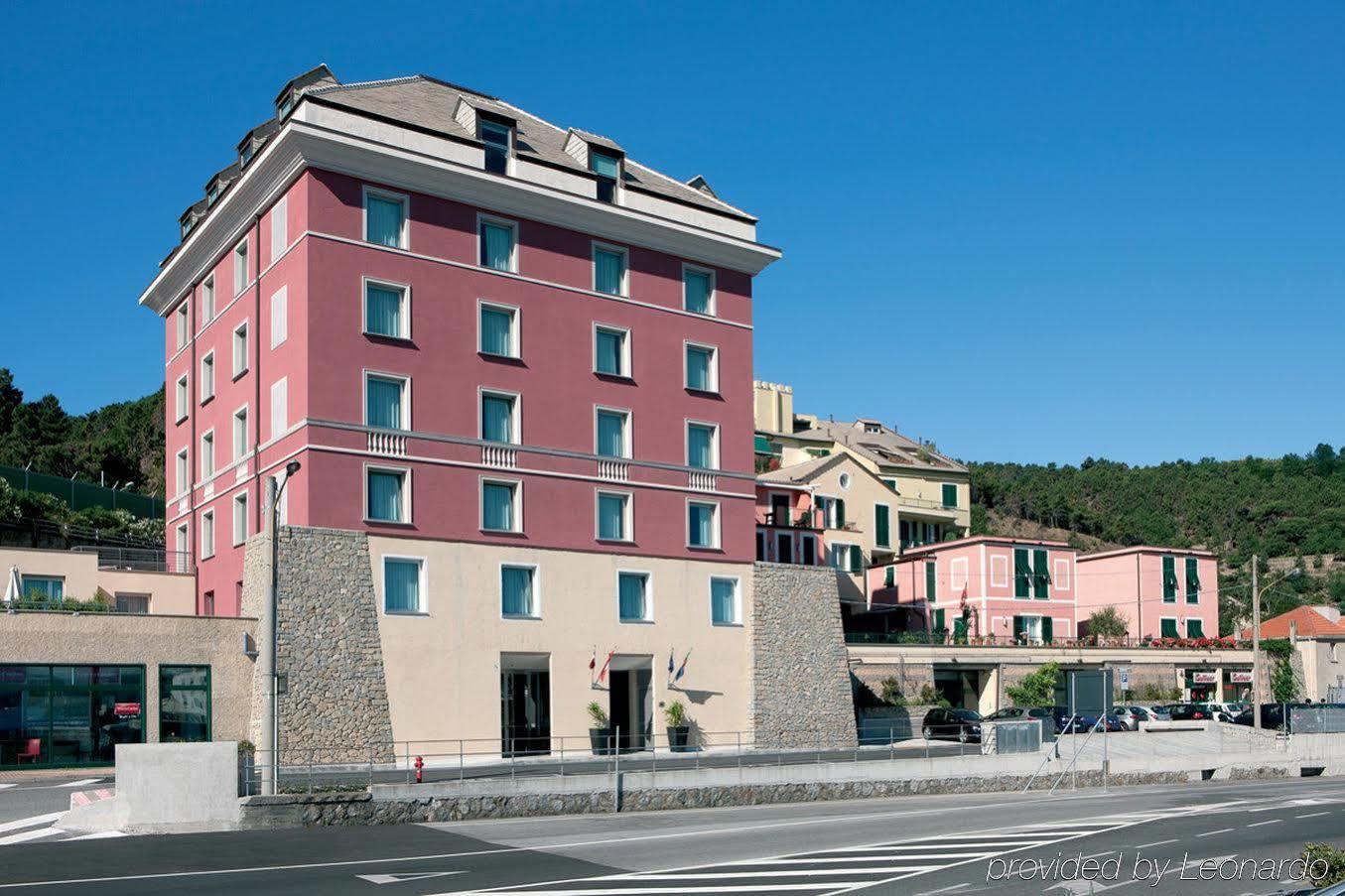 Sea Art Hotel Vado Ligure Zewnętrze zdjęcie